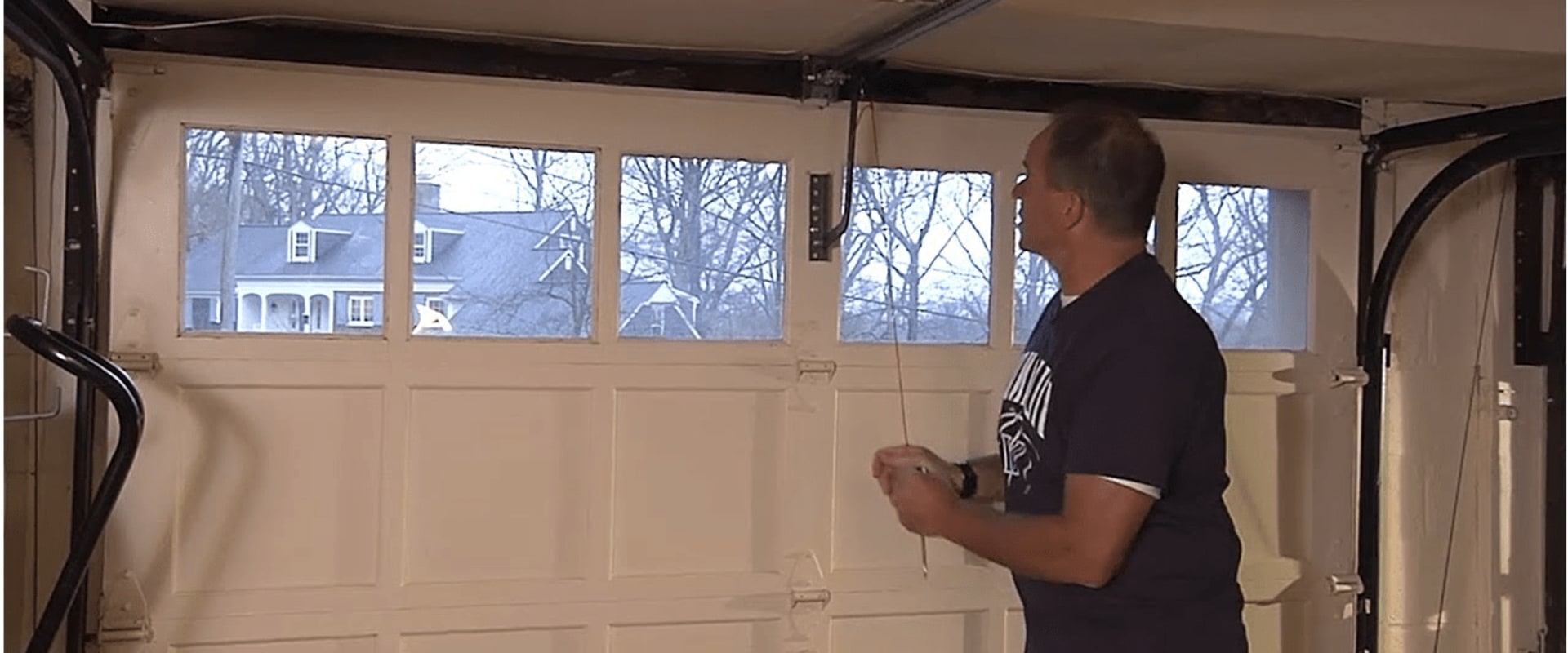 Essential Steps to Troubleshoot Your Garage Door Malfunctions